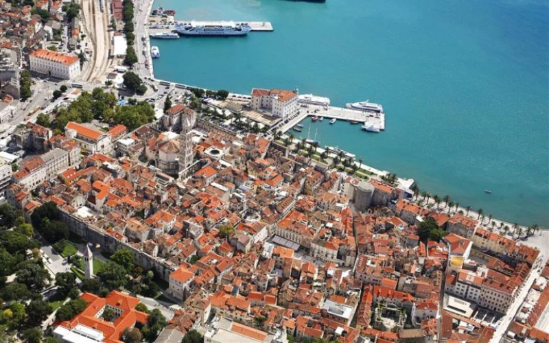 Diocletian’s Palace in Split - split excursions 1